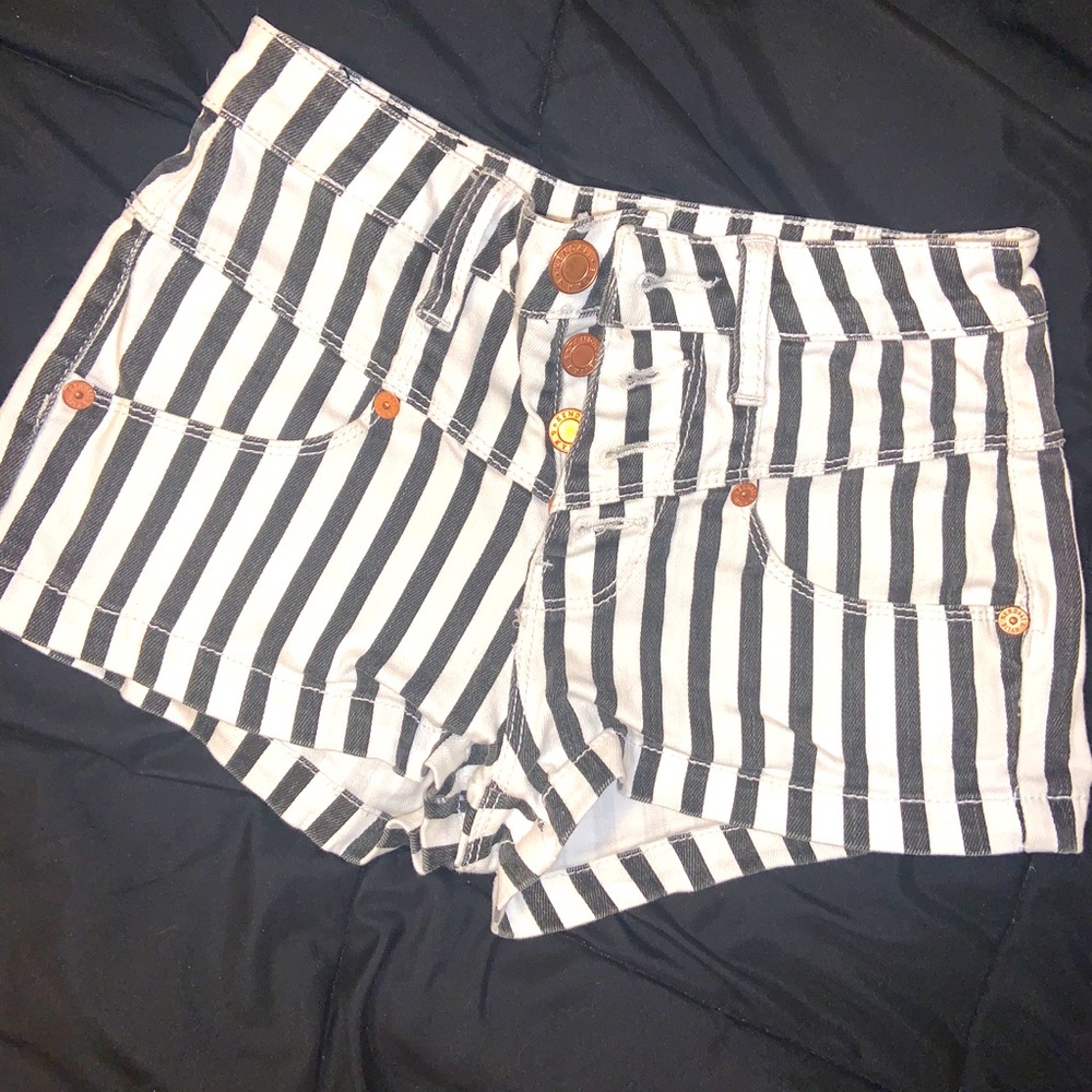 Kendall & Kylie striped shorts